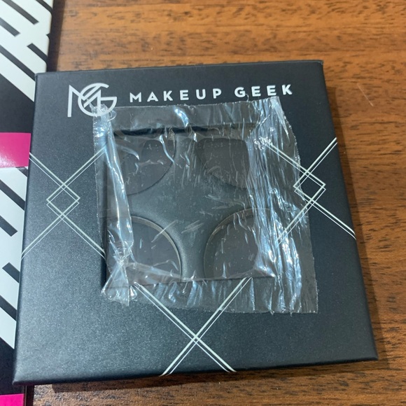 Makeup Geek Eyeshadow Palette Bundle Quad Grandstand Artemis Autumn Breeze BNIB - Picture 12 of 14